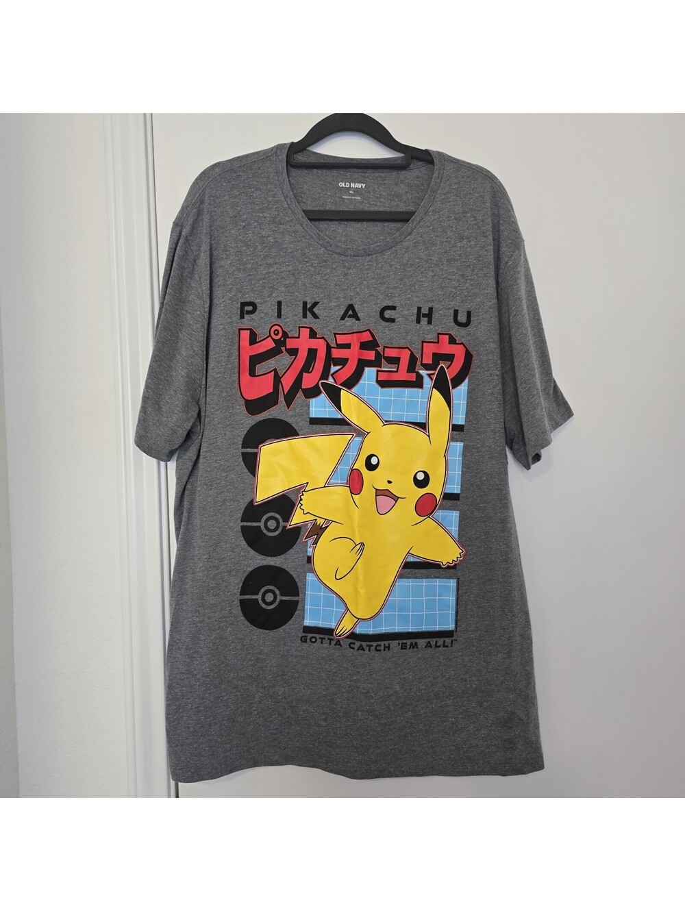 Old Navy Men's Short Sleeve PIKACHU Pokemon Gray T-Shirt Size XXL Katakana Japan